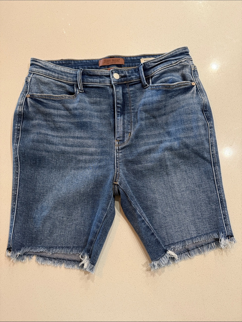 Judy Blue Blue Frayed Hem Denim Bermuda Shorts Size Large